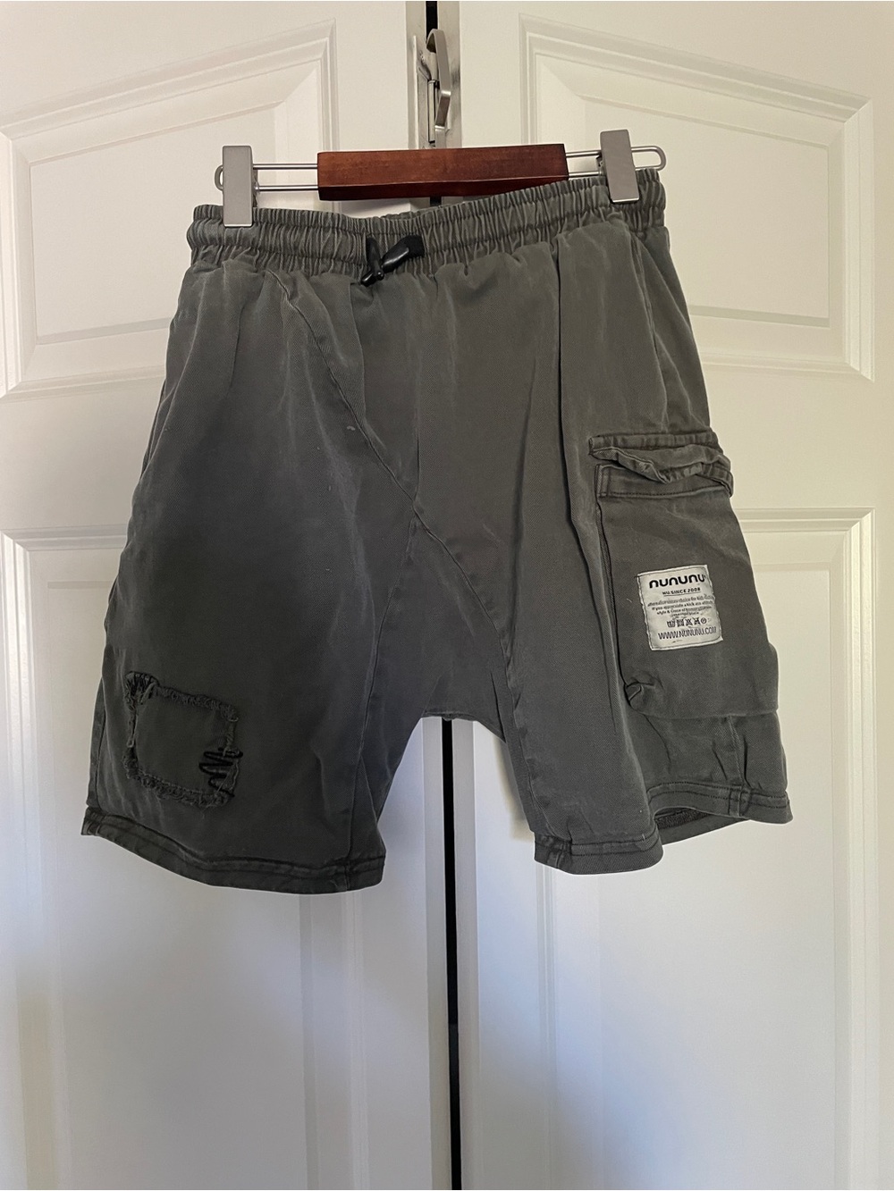 Nununu Olive Green Cargo boy’s Shorts size 8-9